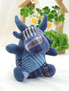 Patchwork Cow Keychain detail